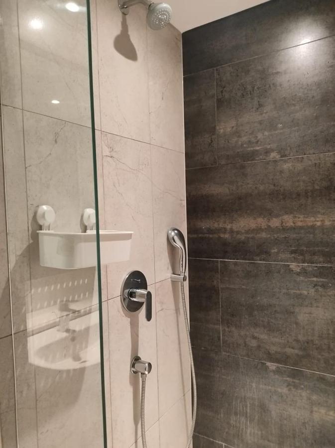 Guest House Service Apartments プネ エクステリア 写真
